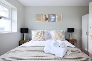 The Guildford Getaway - 3BDR with Garden - Guildford - 6