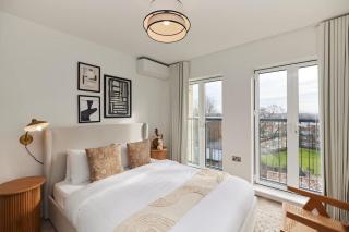 The Wembley Park Corner - Classy 2BDR Flat with Balcony - 7