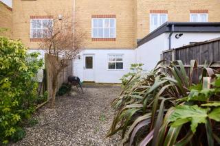 The Guildford Getaway - 3BDR with Garden - Guildford - 5