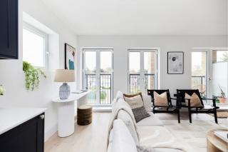 The Wembley Park Corner - Classy 2BDR Flat with Balcony - 1