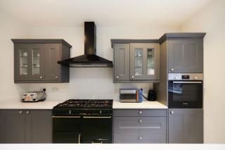 The Redbridge Sanctuary - Spacious 3BDR House with Garden - Londra - 8