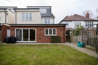 The Redbridge Sanctuary - Spacious 3BDR House with Garden - Londra - 7