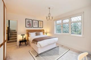 The Redbridge Sanctuary - Spacious 3BDR House with Garden - Londra - 3