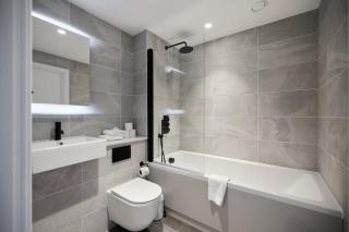 The Tottenham Hale Crib - Trendy 2BDR Flat with Balcony - 4