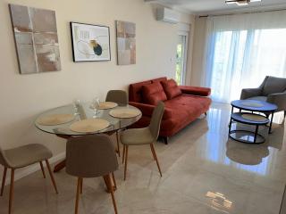 Sunset Serenade Apartment - 8