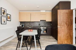 The Harlesden Breakout - Glamorous 2BDR Flat - 9