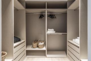 Besalu - 3 bedrooms and balcony in Castilla - Madrid - 2