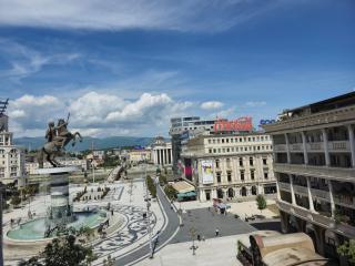 Main square - Palace La Grande 150 m2 - Skopje - 9