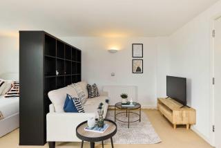 The River Thames Hideout - Modern 1BDR Flat - 2