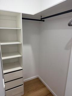 Modern Home Near Airport - Mickleham - 7