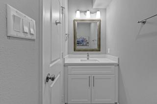 Gated Unit With Laundry l Near NRG and Med Center and HOU Airport - Houston - 5