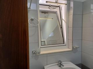 Berberi Guesthouse - Gjirokastra - 8