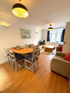 Central Mews House Close to Beach with Parking - Brighton & Hove - 7