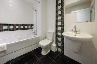 Stunning and modern 2 bedroom apartment in Lucan - 4