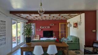 Villa - 8 people - 4 bedrooms - Swimming pool - Châteauneuf-de-Galaure - 8