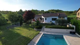 Villa - 8 people - 4 bedrooms - Swimming pool - Châteauneuf-de-Galaure - 4