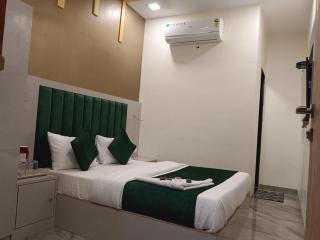 HOTEL PRICELESS GALAXY NESCO Goregoan MUMBAI - Mumbai - 0