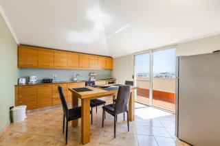 Bright & Comfy 2BR Apartment by the Adriatic - Durrës - 5