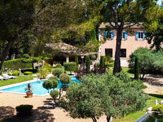 Le Clos des Cyprès Maison d'hôtes de charme - Diner Gourmet & Bien-être - Graveson - 9