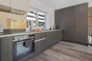 Spacious 3BR Hove Home - Sleeps 8 - Free Parking - Brighton & Hove - 7