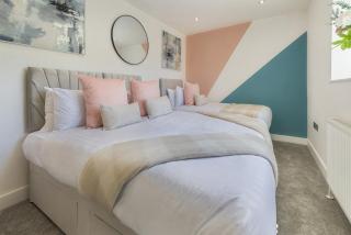 Spacious 3BR Hove Home - Sleeps 8 - Free Parking - Brighton & Hove - 2