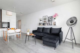 Nowoczesny Apartament w Bielsku-Białej z Widokiem na Góry by Noclegi Renters - 5
