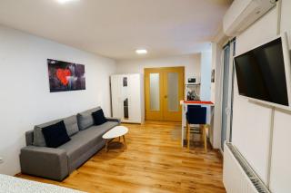 Central Studio Boulevard - 8