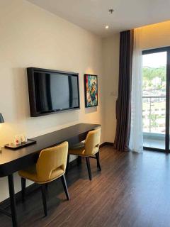 Seaside Condo Retreat - Ha Long - 3