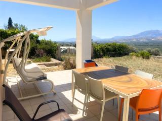 Villa Eirini Peaceful Hilltop Escape in Crete - - 8