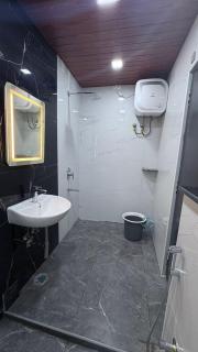 VV Guest Inn - Nellore - 4