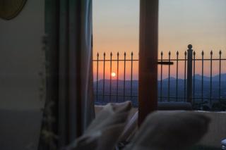 Aether Retreat Jacuzzi, Sea Views & Fresh Produce - 0