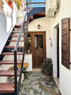 Heart and Soul of Aegina Apartment - Città di Egina - 5