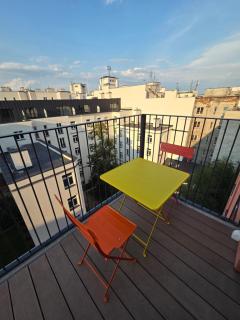 Studio with Balcony & Air Conditioning, 3 min to Metro - Warsaw - 7