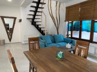 Near Everything Apartment - Győr - 4