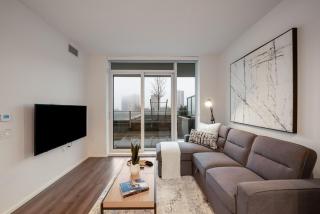 Modern Lougheed Condo with Gym and Balcony near Skytrain - Burnaby - 3