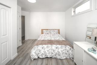 Lulux brand new home - Calgary - 1