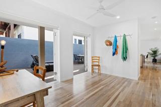 Beachside 3 Bedroom - Direct Beach Access - Gold Coast - 4
