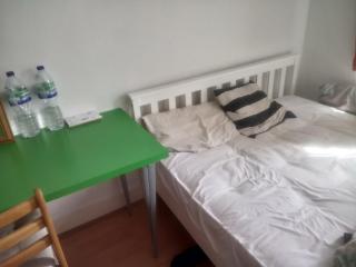 3 bed house - Wealdstone - 6