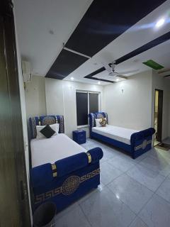 Hayat Lodges & Hotel - Lahore - 3