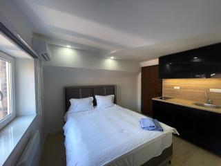 Engadin's Central Apartments - Saraievo - 1