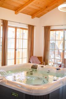 Traumhaftes Chalet mit Sauna und Whirlpool Refugium am Rehberg - Drachselsried - 8