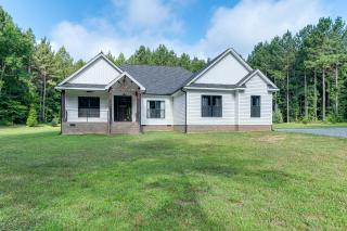 Secluded 18-Acre Retreat in Staley with Game Room - Siler City - 8