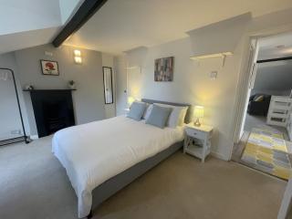 Enchanting Escape with Peaceful Views - Bristol - 8