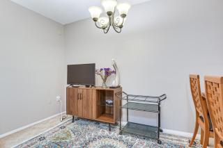 Less Than 25 Mi to Downtown Baltimore and DC Apt with Patio - Columbia - 1