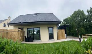 Lakemount Lodge - - 0