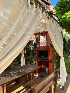Sweet Home - 1
