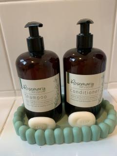 Arty 2 bed flat with courtyard - 1