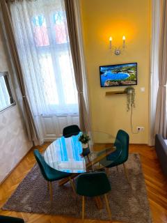 N38 Apartments by Small Home Budapest - Budapest - 0