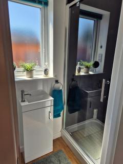 Air Conditioned self-contained private annexe - 4
