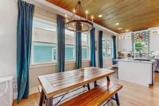 Crystal Cottage - Galveston - 3